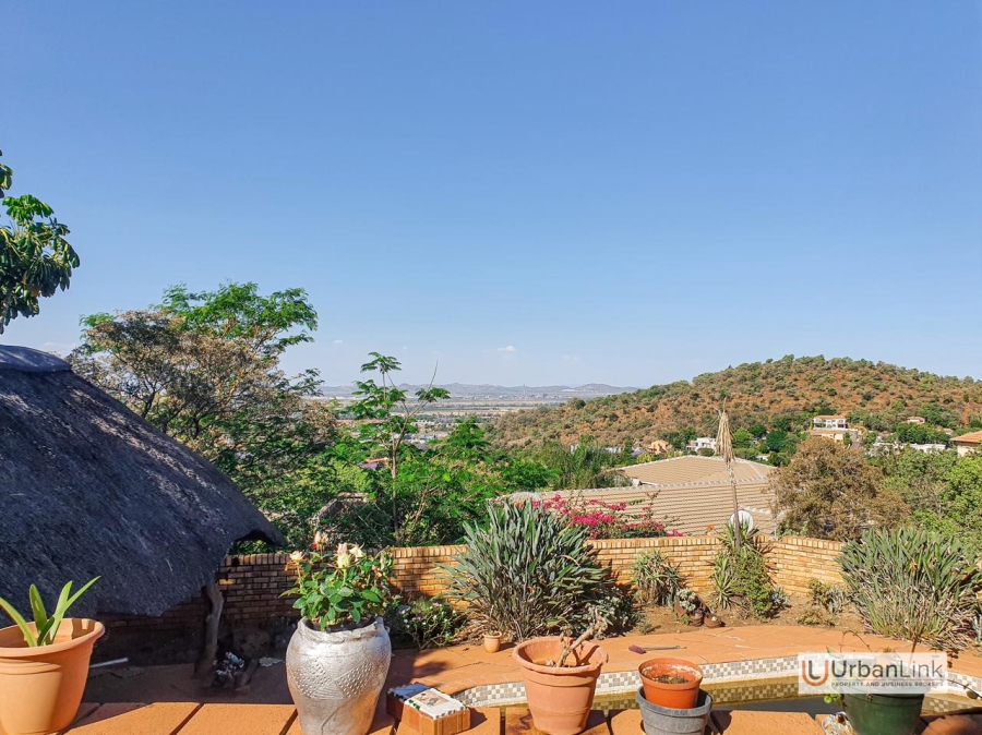 5 Bedroom Property for Sale in Cashan North West